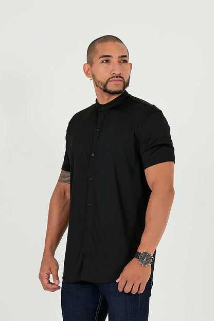 Camisa regular cuello neru negro