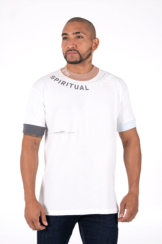 Camiseta regular corte wisdom